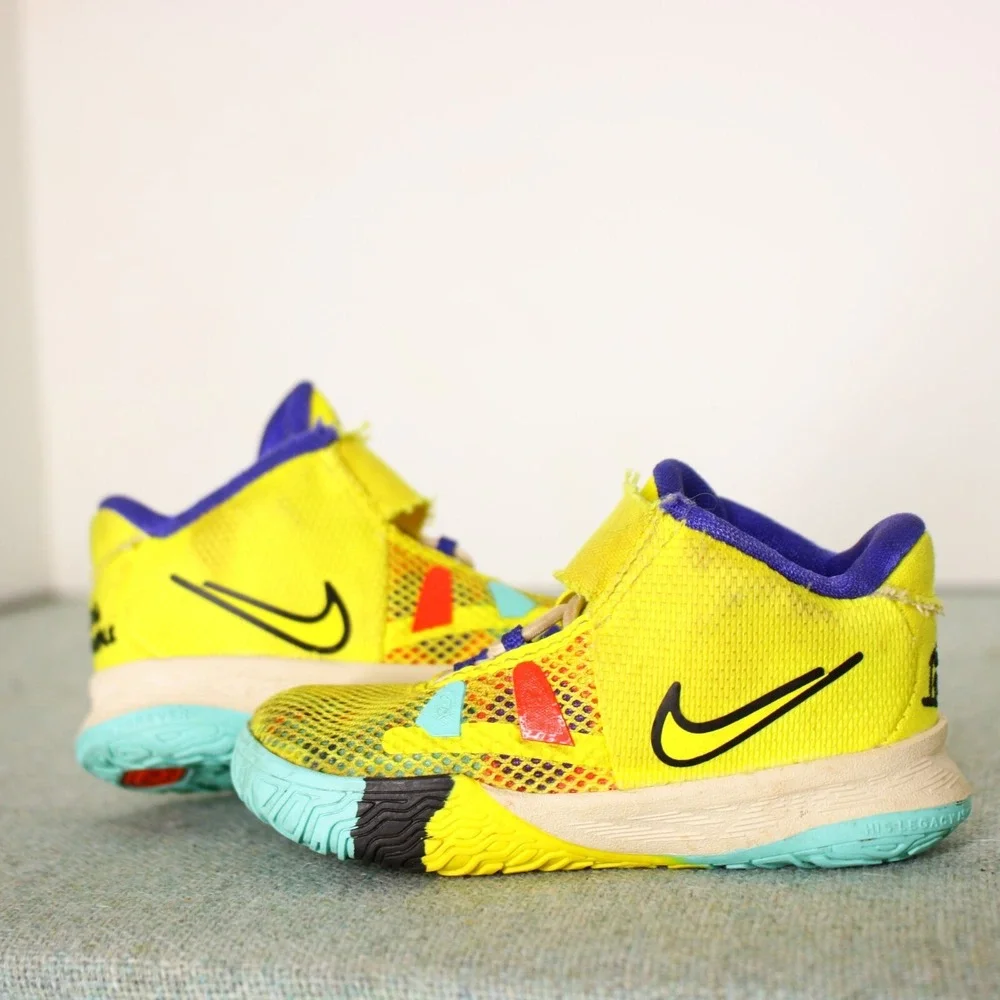 Nike Kyrie 7 Yellow Strike World People Toddler Sneakers Shoes CT4980-700 Sz 5c